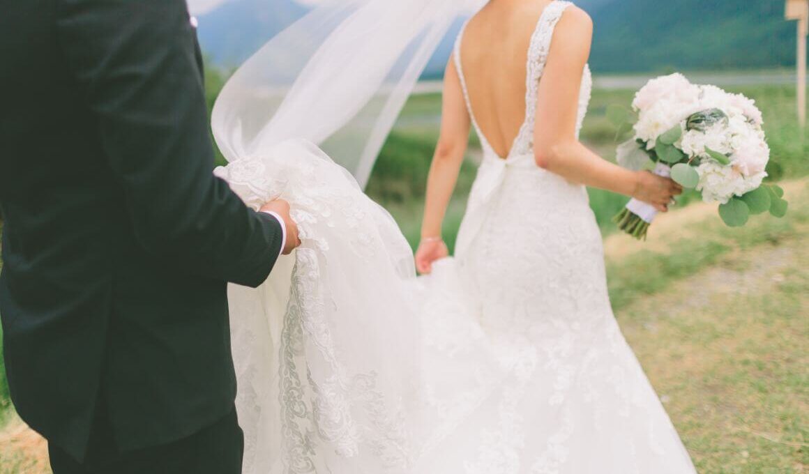 suknia ślubna z trenem